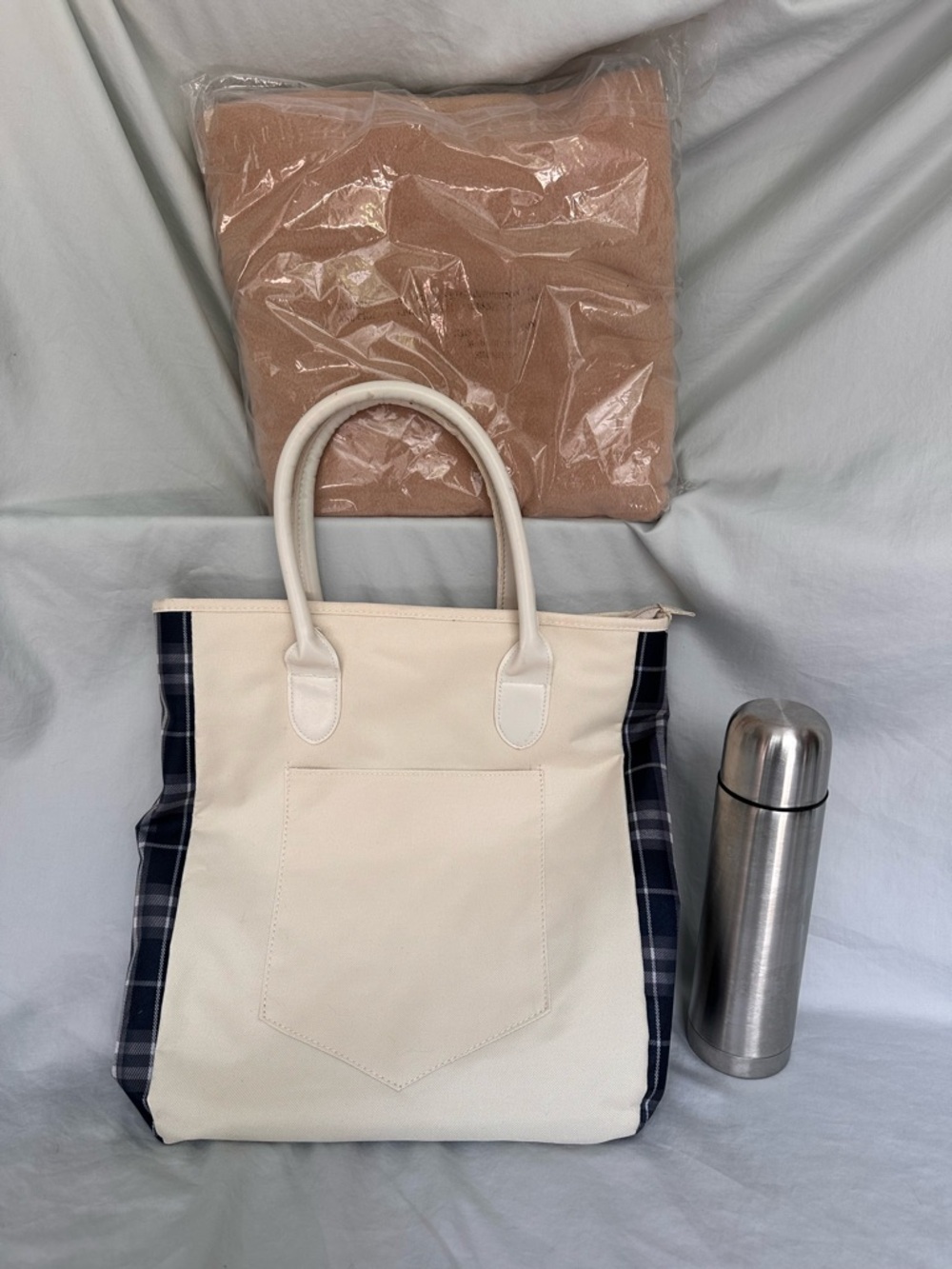 Picnic Set: Zip Tote, NWT Blanket & Stainless Container for Liquids. Never Used!